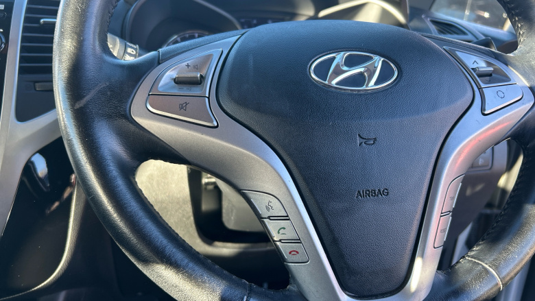 Hyundai ix20 1.4 Blue Drive SE Nav 5dr Petrol Hatchback